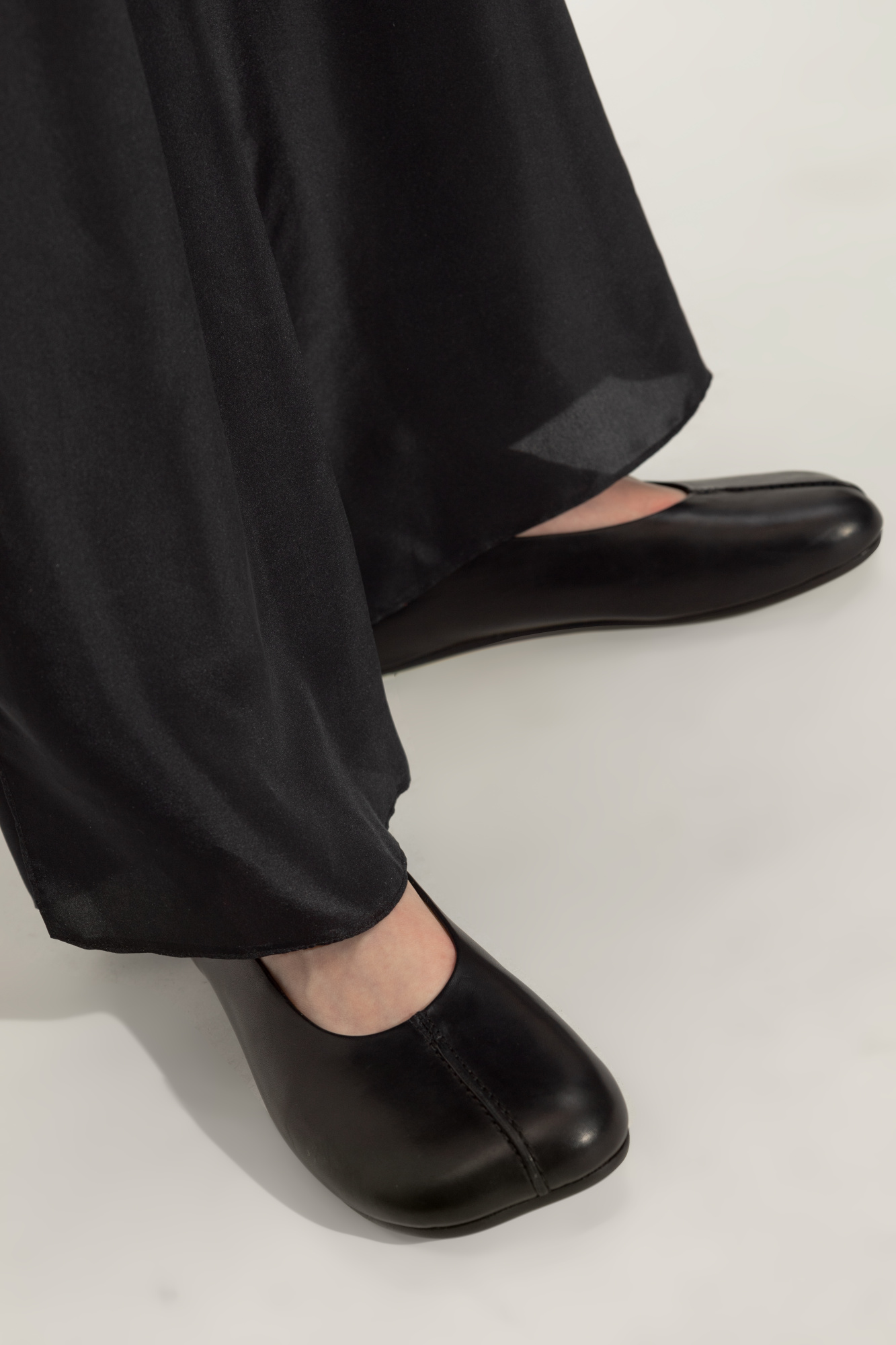 フラットシューズ Ballerinas - MM6 Maison Margiela - Leather - Black 18379379_40237664_600.jpg